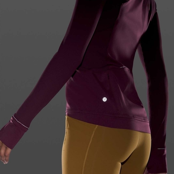 Lululemon Far and Free Jacket in Cassis size 14 NWT - Picture 7 of 12